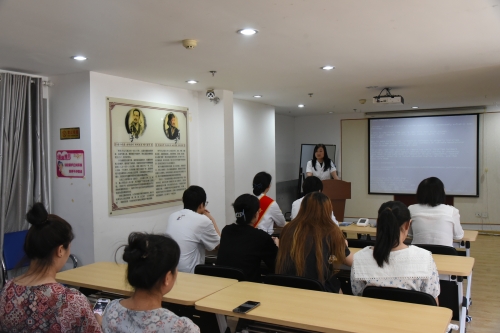 吉林分公司攜手吉林省腫瘤醫(yī)院前往長春市南關區(qū)新里社區(qū)開展義診活動。醫(yī)護人員們認真解答市民們關于常見疾病的預防、治療及康復等方面的疑問，積極普及健康生活方式和醫(yī)療保健知識。工作人員向居民們宣傳反保險欺詐、防范非法集資等相關金融知識。